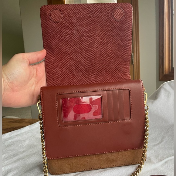HAMMITT Jeffrey Cardiff Cranberry Leather Bag with Brushed Gold Accents - Picture 3 of 11
